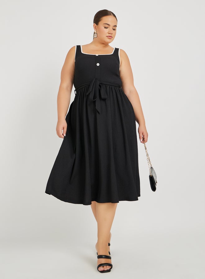Styli Plus Size Textured Strappy Midi Dress with Tie-Up Belt Detail - Image 2