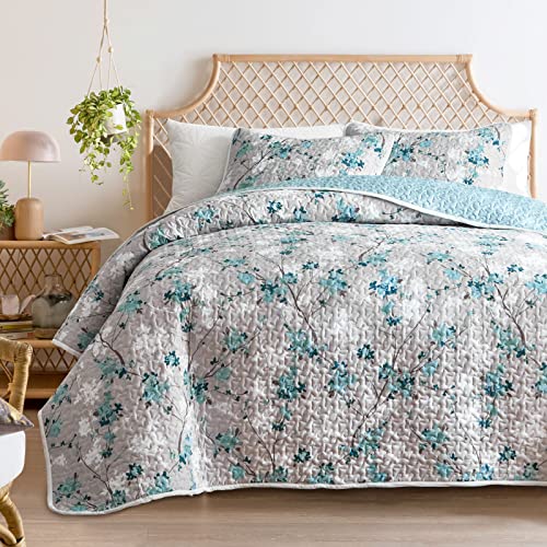 Flysheep Botanical Quilt Set Full Queen Size, 3 Pieces Grey and Aqua Elegant Floral Printed Summer Bedding Set, Soft Microfiber Lightweight Bedspread/Coverlet for All Season - 92"x90" - Image 1