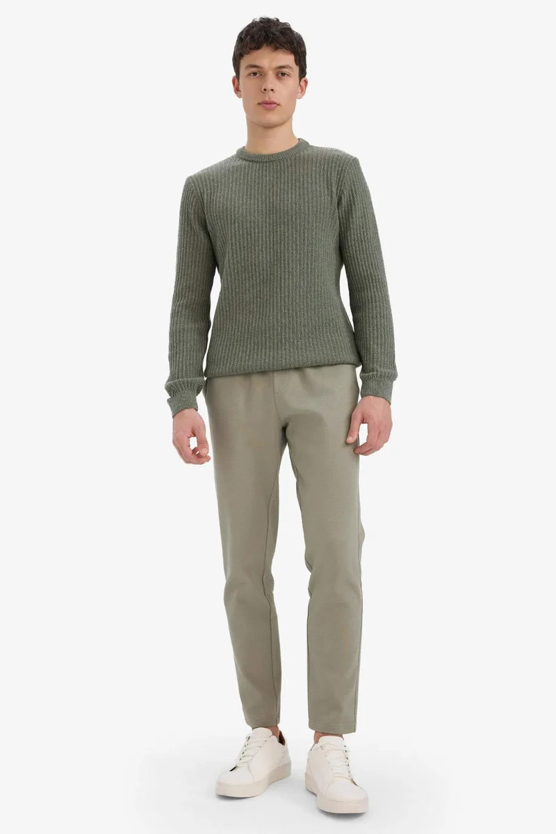 ديفاكتو Standard Fit Crew Neck Knitwear Pullover