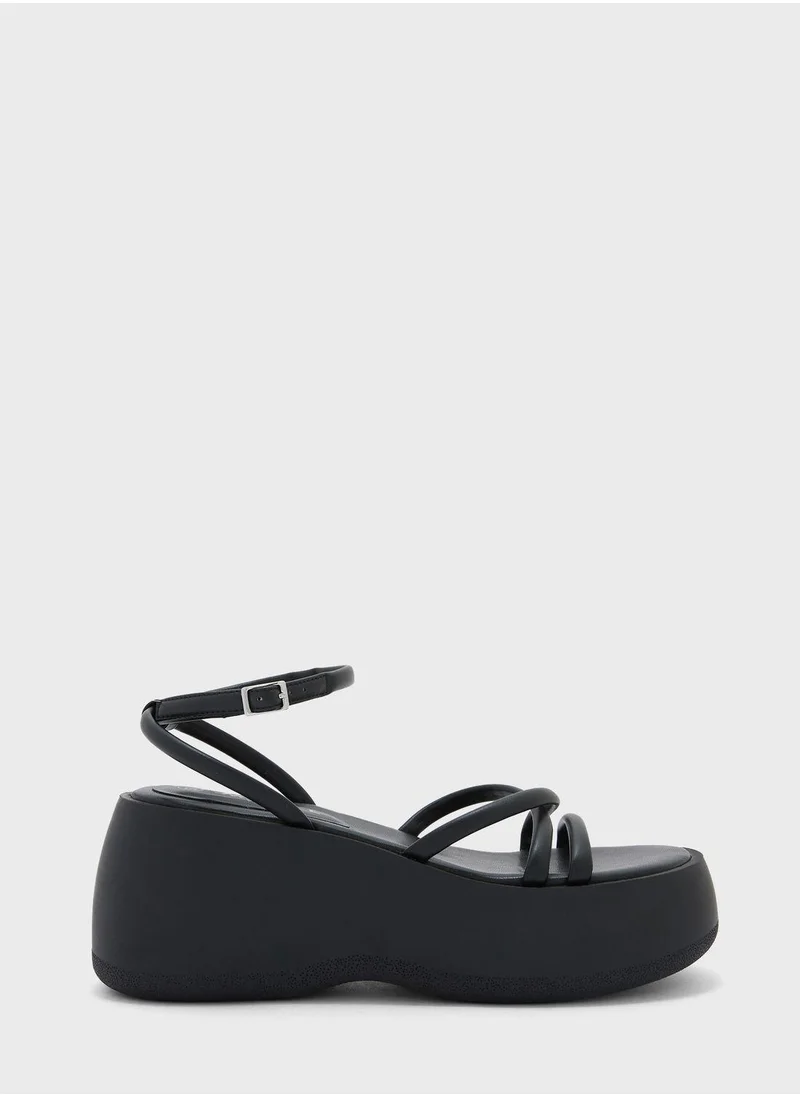 مونكي Hannie Ankle Strap Wedge Sandal