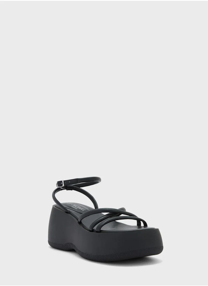 مونكي Hannie Ankle Strap Wedge Sandal