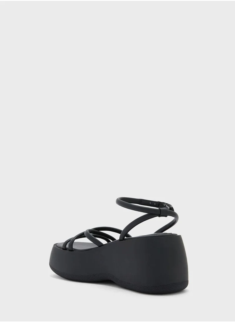 مونكي Hannie Ankle Strap Wedge Sandal