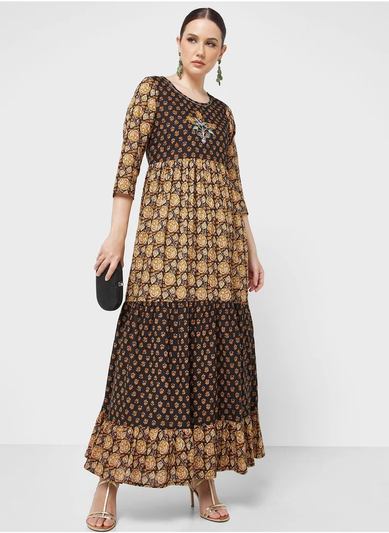 ARABIAN CLOSET Embroidered Crew Neck Jalabiya