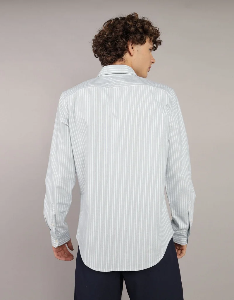 American Eagle AE Slim Fit Everyday Oxford Button-Up Shirt