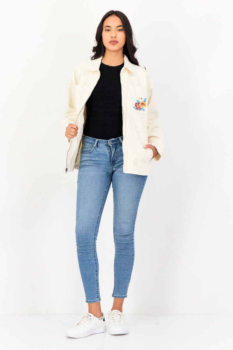 VANS جاكيت جينز نسائي بنمط زهور، كريمي - Image 3