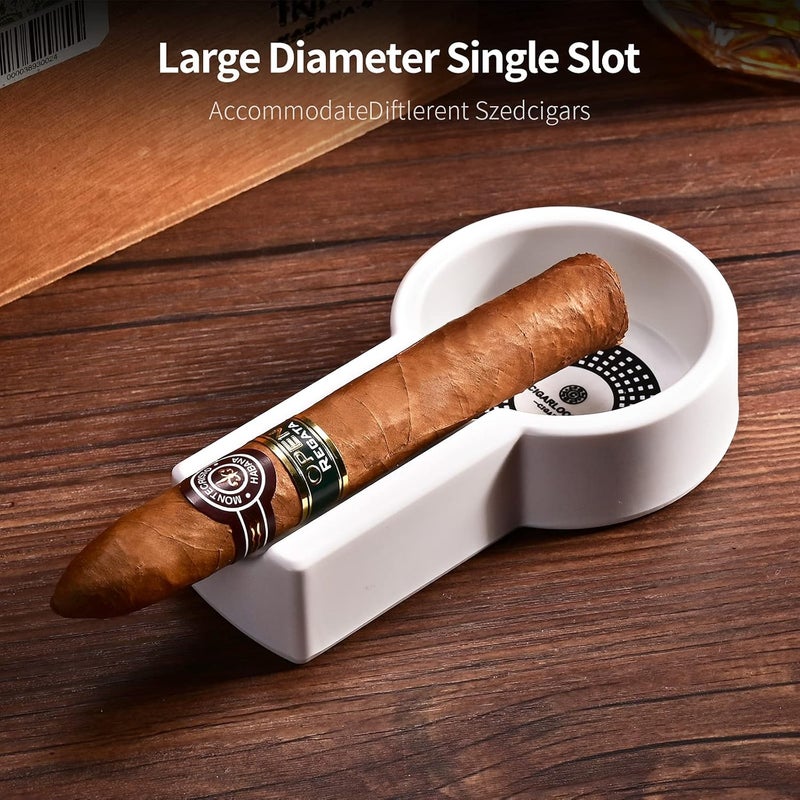 Lightweight Plastic Cigar Ashtray for Home and Outdoors - Image 2