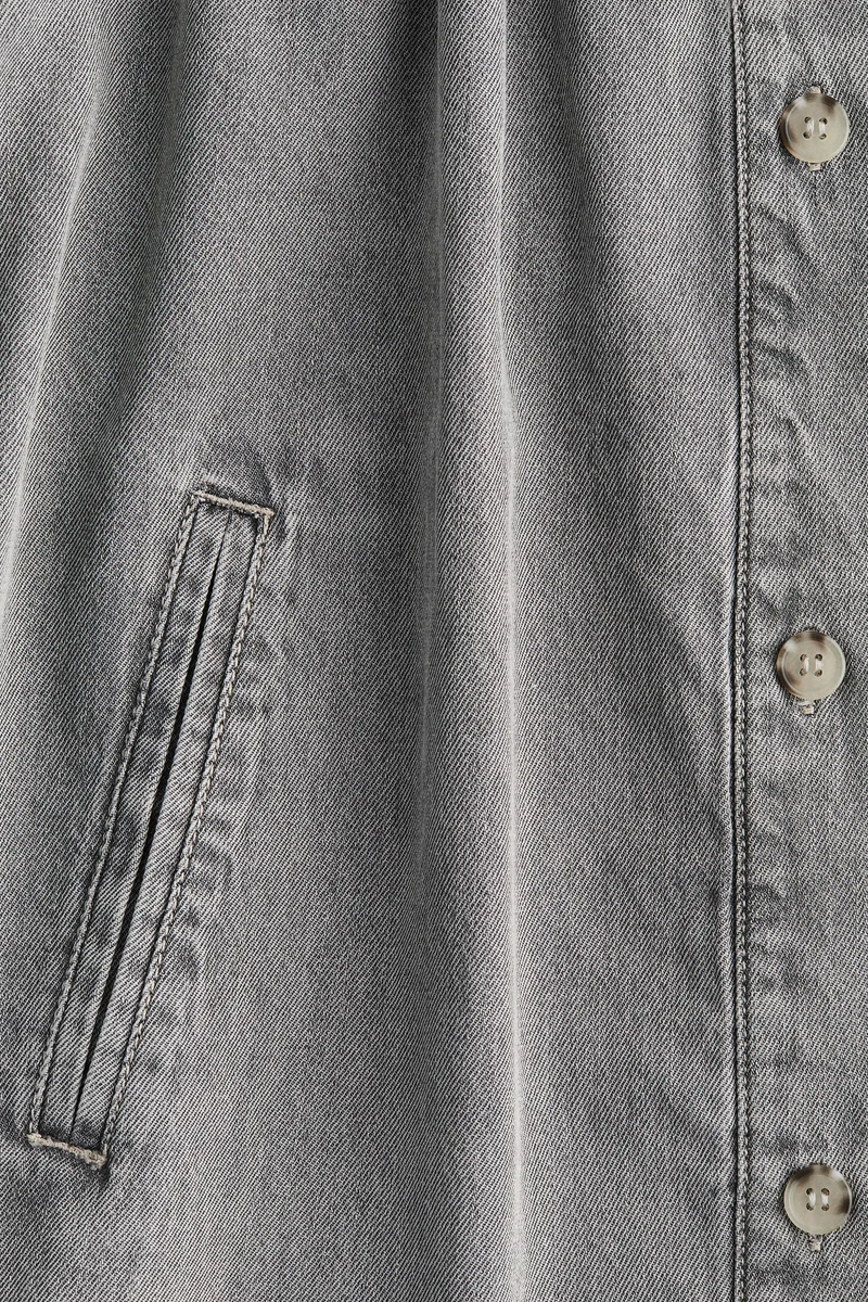 اتش اند ام جاكيت دنيم بقصّة فضفاضة