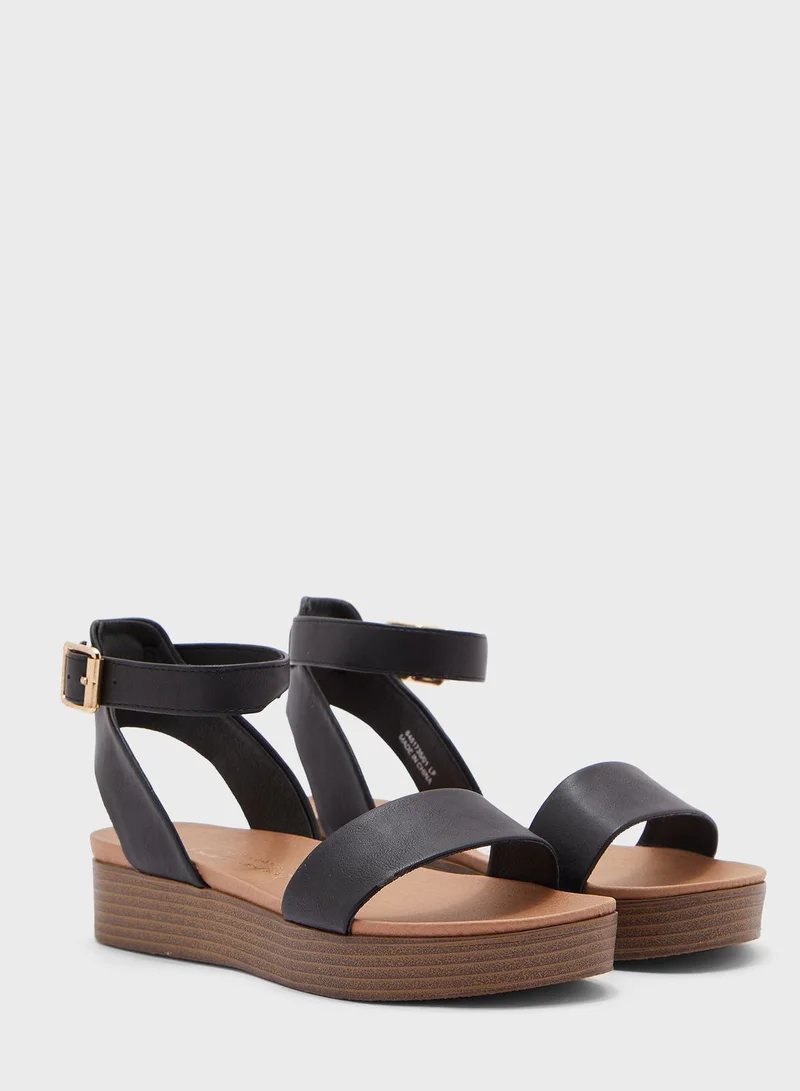 NEW LOOK Flatform Sandals