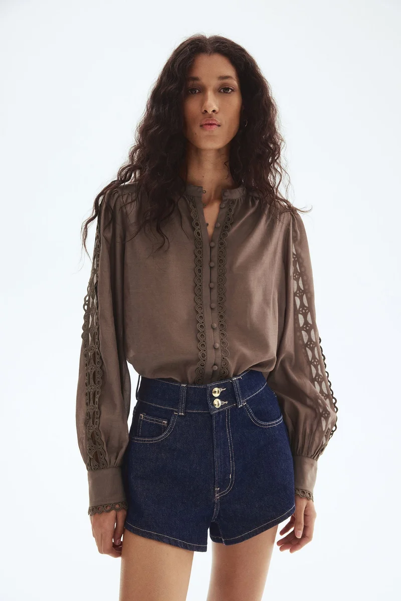 H&M Lace-trimmed blouse