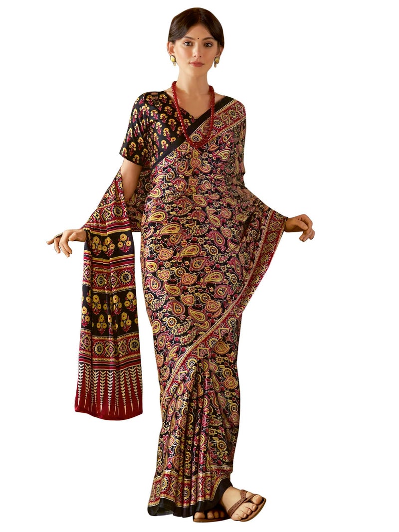saree mall ساري مول ساري مطبوع بتصميم أجرخ للنساء من قماش الساتان كريب مع قطعة بلوزة غير مخيطة (أسود_MOHAR202B_HS) - Image 1