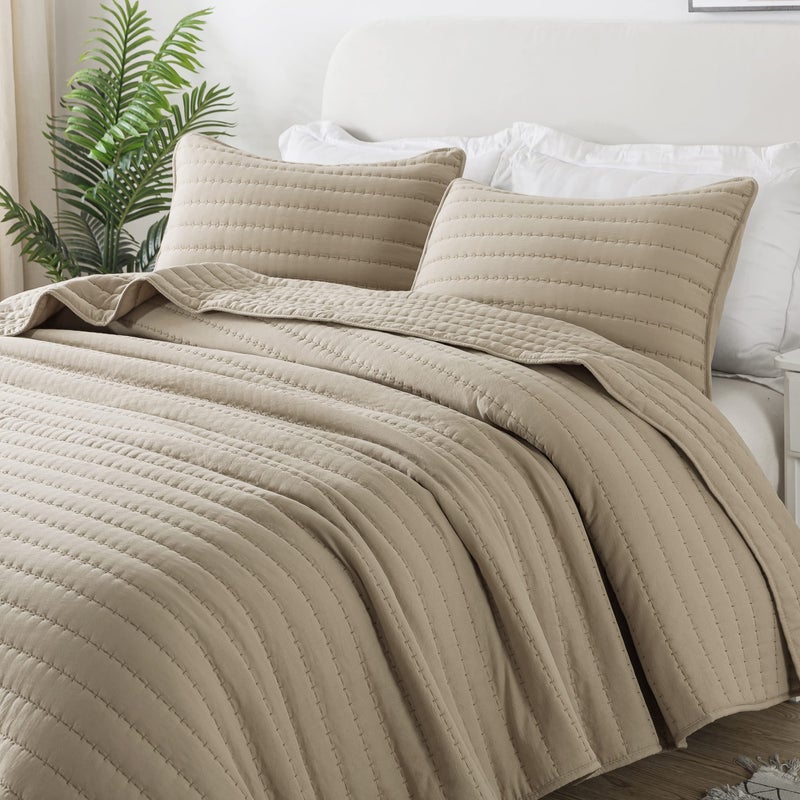 ROARINGWILD Beige Cream Tan King Size Quilt Bedding Sets with Pillow Shams, Lightweight Soft Bedspread Coverlet, Quilted Blanket Thin Comforter Bed Cover for All Season, 3 Pieces, 104x90 inches - Image 1