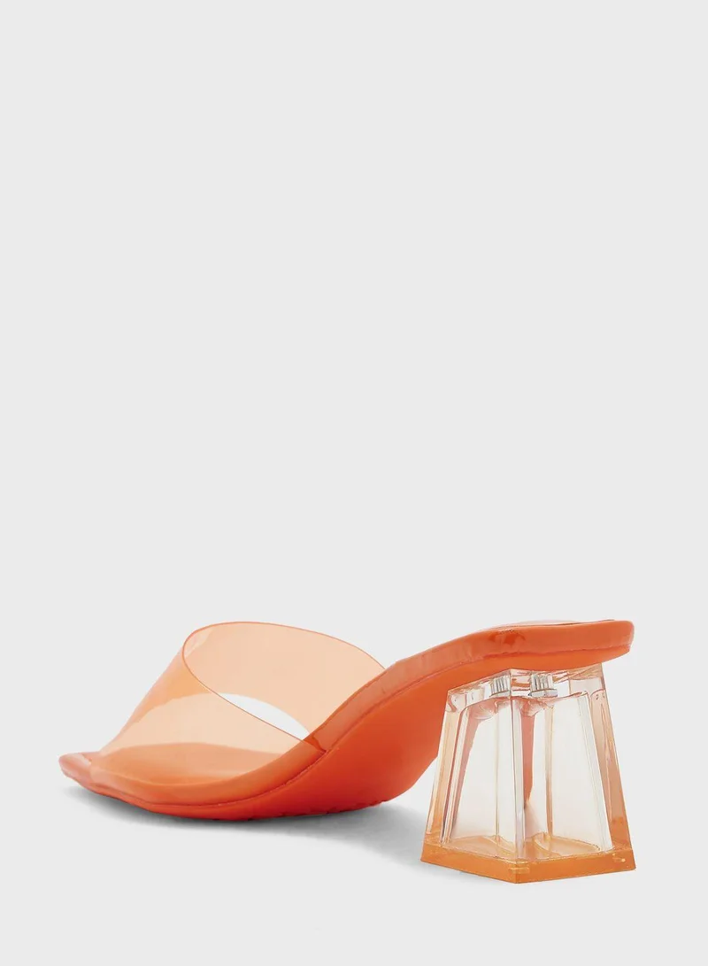 فينتشي Block Heel Sandals