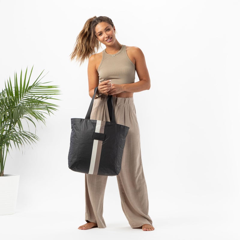 ALOHA Collection Day Tripper Tote Bag - Caffe on Black - Image 3