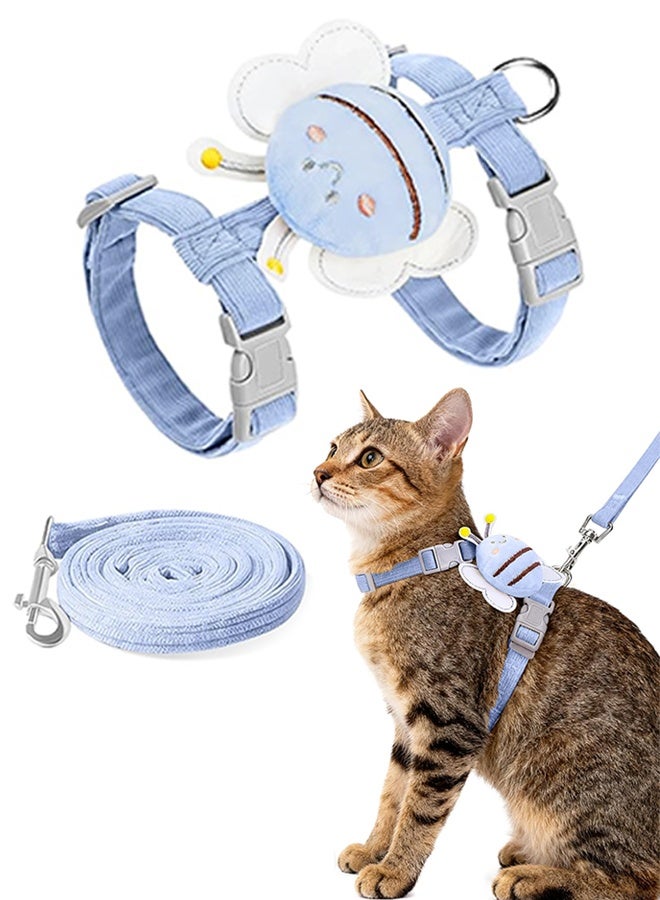 مجموعة حزام للقطط، حزام مقاوم للهروب، حزام قابل للتعديل للقطط الصغيرة الكبيرة، حزام خفيف الوزن وناعم بنقشة نحلة لطيفة (نحلة زرقاء منقوشة، لوزن من 7.0 إلى 16.5 رطل) - Image 1