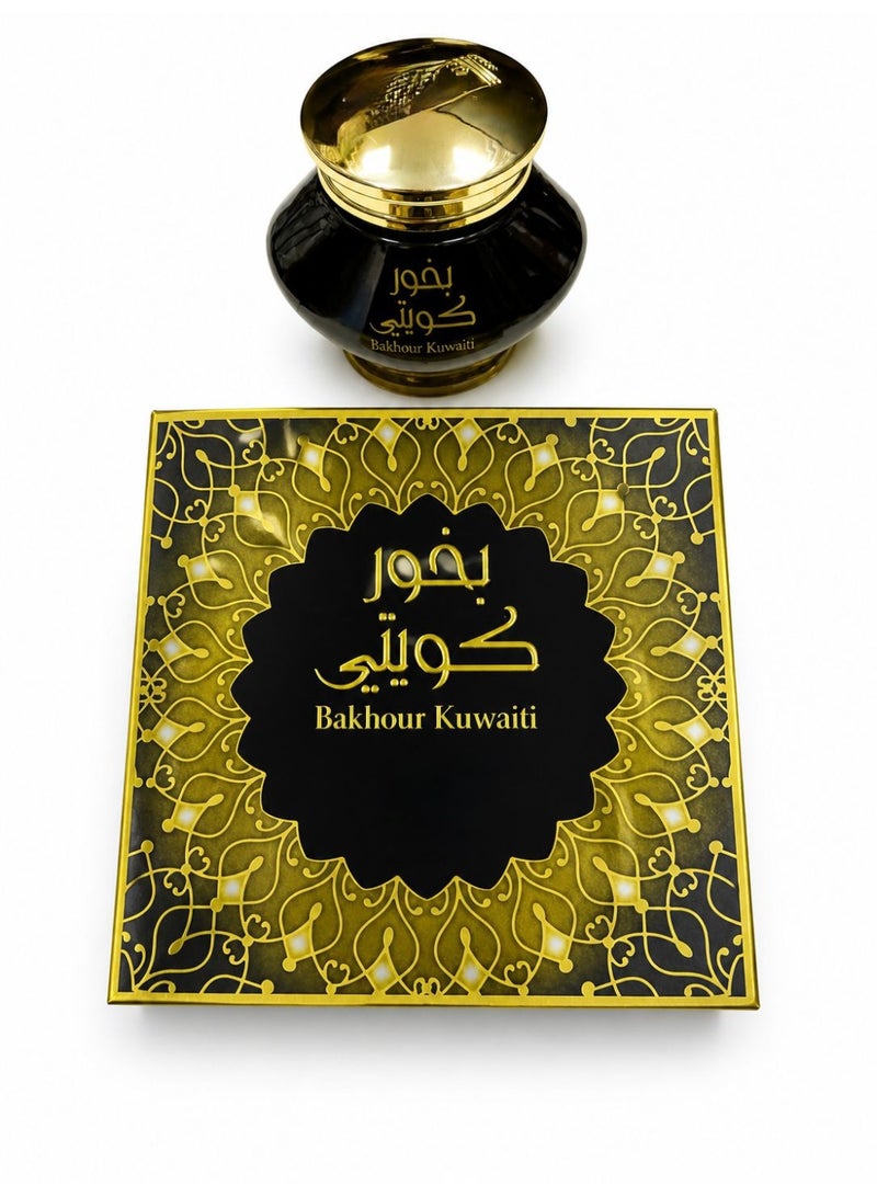 Luxury Gulf-style incense featuring a refined blend of white floral notes, patchouli, saffron, and sandalwood, enhanced with elegant oriental accents. Suitable for both men and women, with a long-lasting, stable fragrance. Ideal for both special occasions and everyday use. Net weight: 40 grams. - Image 1