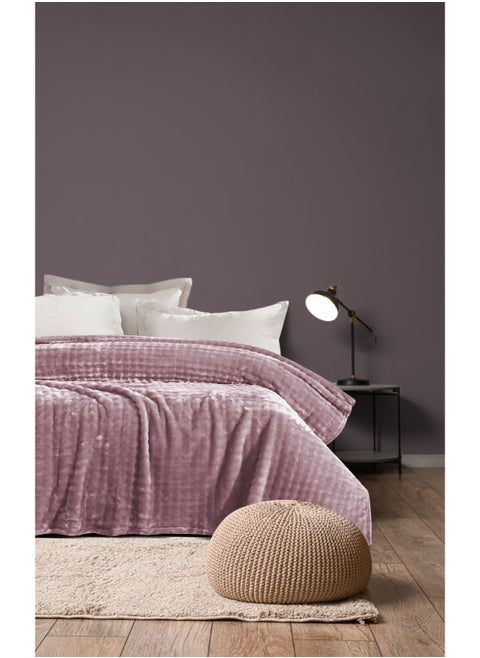 Lush Blanket 1 Ply Blanket Size - 220 x 240 cm Weight - 2.000 Kg 100% Polyester 3D textured design