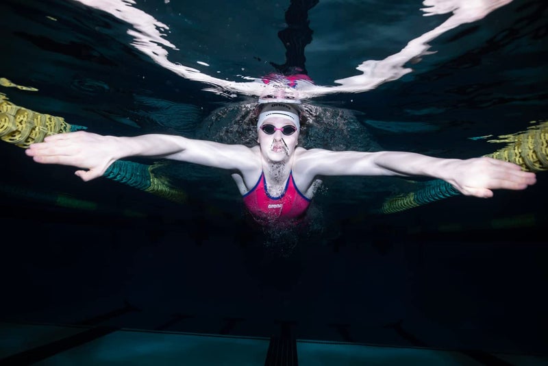 Arena 3D Soft USA Unisex Adult Silicone Swim Cap for Men and Women Swimming Pool Practice and Racing Swim Kit, White, Large - Image 4