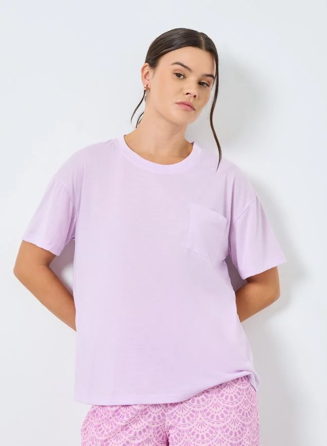 Styli Styli Solid Drop Shoulder Pocket T-Shirt and Wavey Geo Pyjama Set