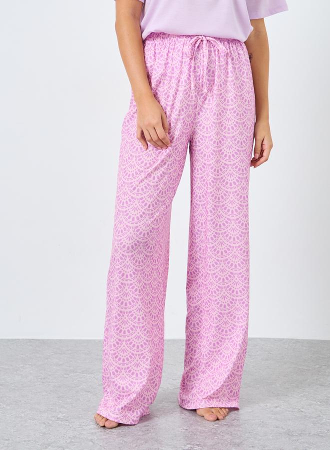 Styli Solid Drop Shoulder Pocket T-Shirt and Wavey Geo Pyjama Set - Image 5