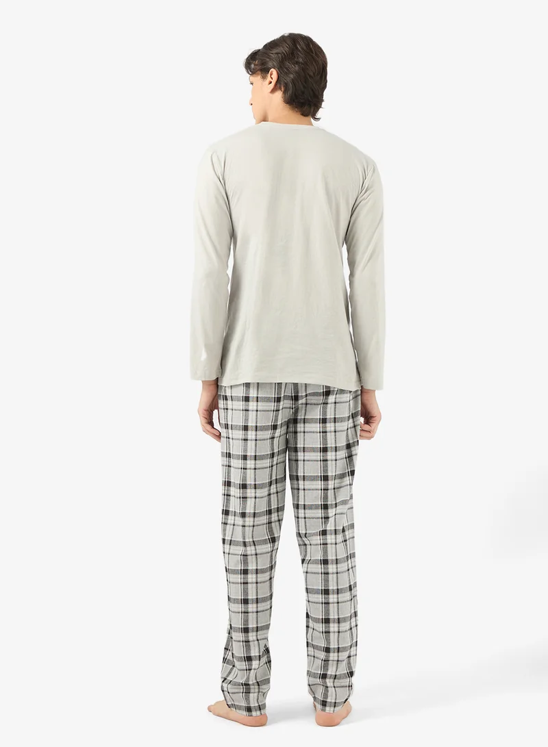 Seventy Five Nightwear T-Shirt & Pants Set