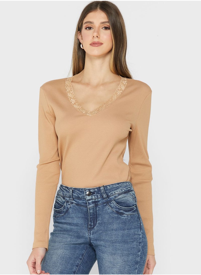 VERO MODA - Lace Neckline Top - Image 1