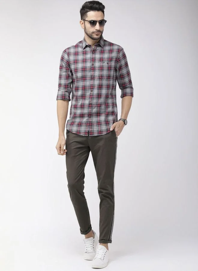 The Indian Garage Co Men Slim Fit Solid Mid-Rise Chinos