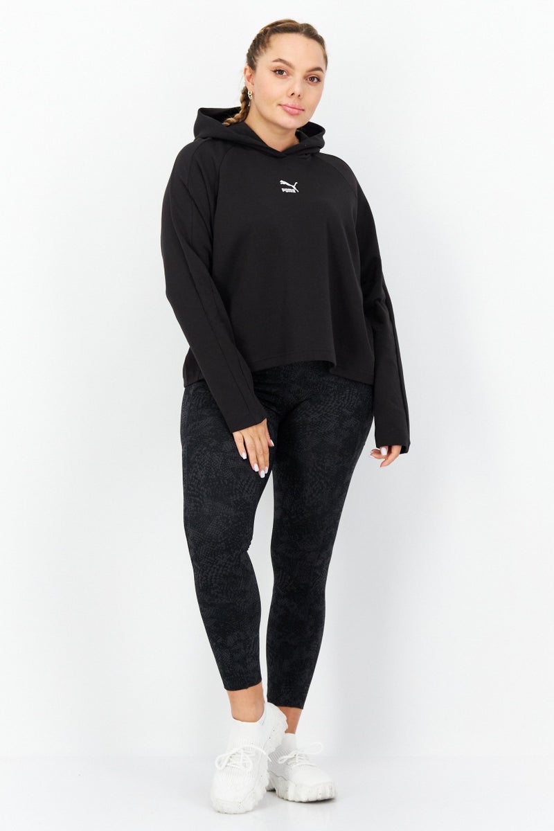 PUMA Women Relaxed Fit Brand Logo Long Sleeve Outdoor Hoodie, Black - Image 3