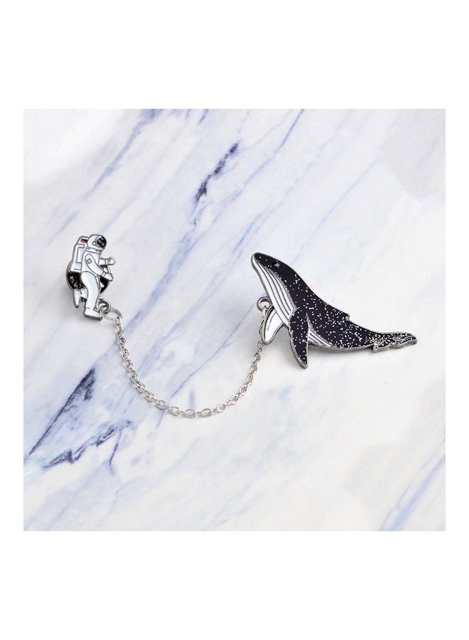 اليشمك بروش بتصميم دلافين مع رائد فضاء - Image 2