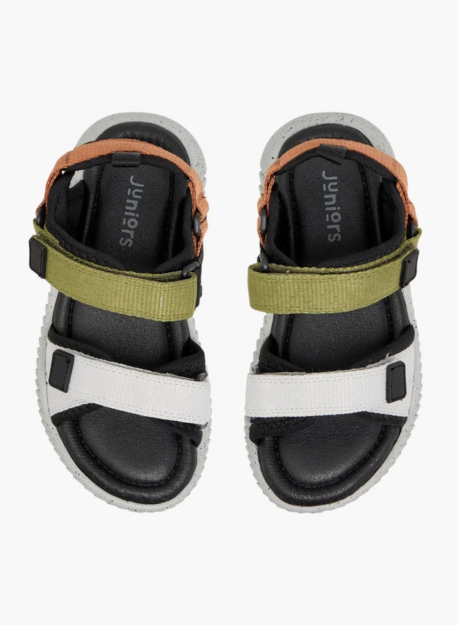 جونيورز Boys Solid Strap Sandals with Hook and Loop Closure