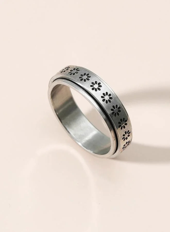 Take Two Silver Daisy Pattern Ring