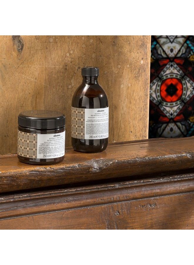 Davines Alchemic Conditioner, Chocolate, 8.80 fl. oz. - Image 4