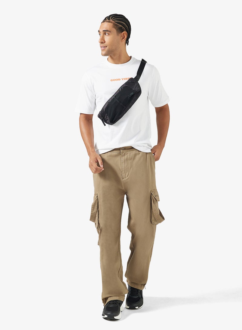 سفنتي فايف تيشيرت مطبوع بقصة عادية - Image 4