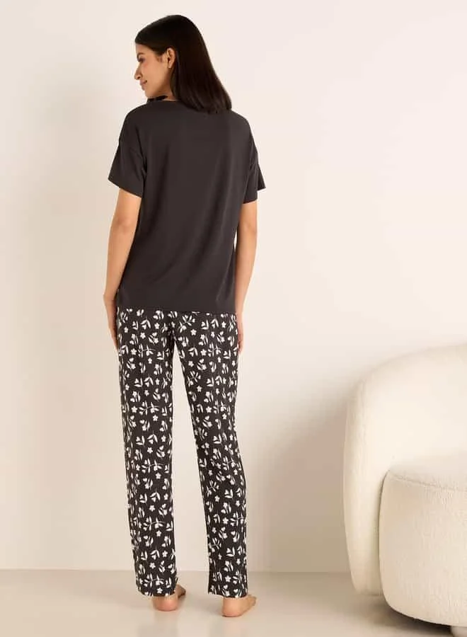 Splash FAV Floral Print Round Neck T-shirt and Pyjama Set