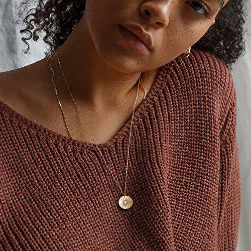 VRIUA Sun Necklace for Women 14k Gold Plated Dainty Disc Sun Pendant Gold Coin Necklace Minimalist Simple Jewelry - Image 3