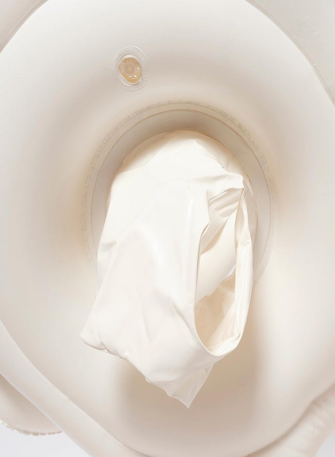 سني لايف مقعد أطفال SUNNYLiFE Float Together، بنقشة زهور صغيرة مستوحاة من الحديقة، مصنوع من مادة PVC، أبعاده 43.31 × 29.13 × 25.59 بوصة، ووزنه 1.87 رطل. - Image 4