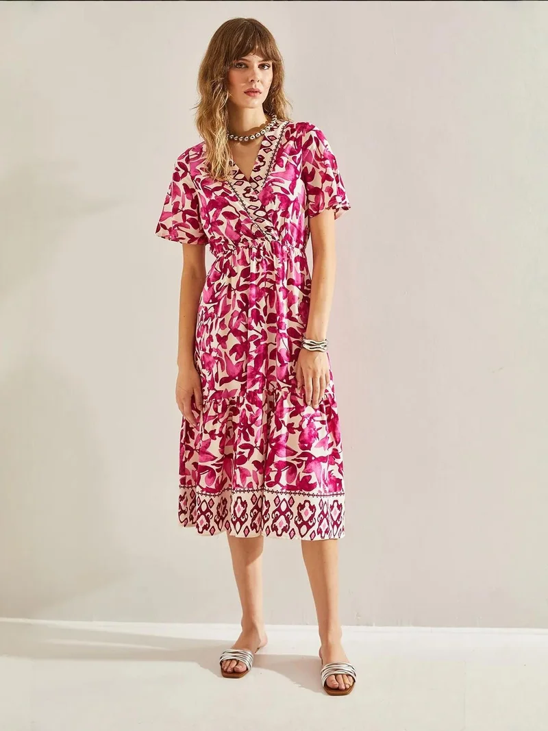 LUCCI Flowering V-neck Midi Dress with Ruffle Detail