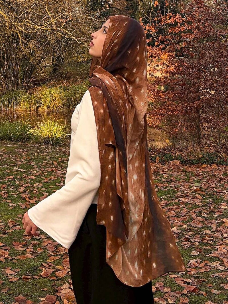 Shein Watercolor Deer Print Hijab & Scarf for Women – Lightweight Single-Sided Print, Daily Wear & Prayer - Image 2