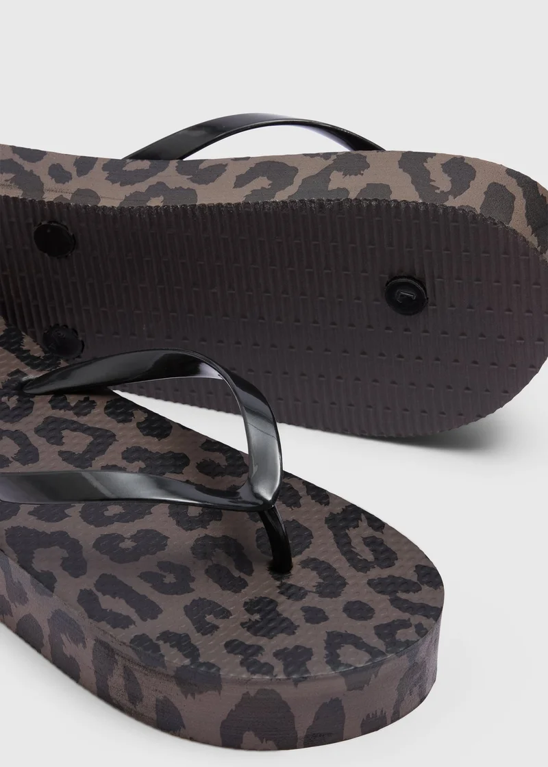 ماتلان Mocha Animal Print Platform Flip Flops