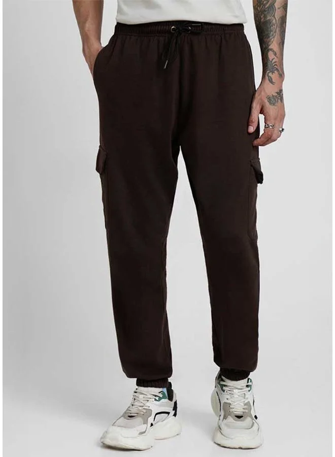 فيردو بنطلون رياضي فيردو قطن خالص بخصر متوسط وجيوب بخمسة جيوب للرجال بلون بني