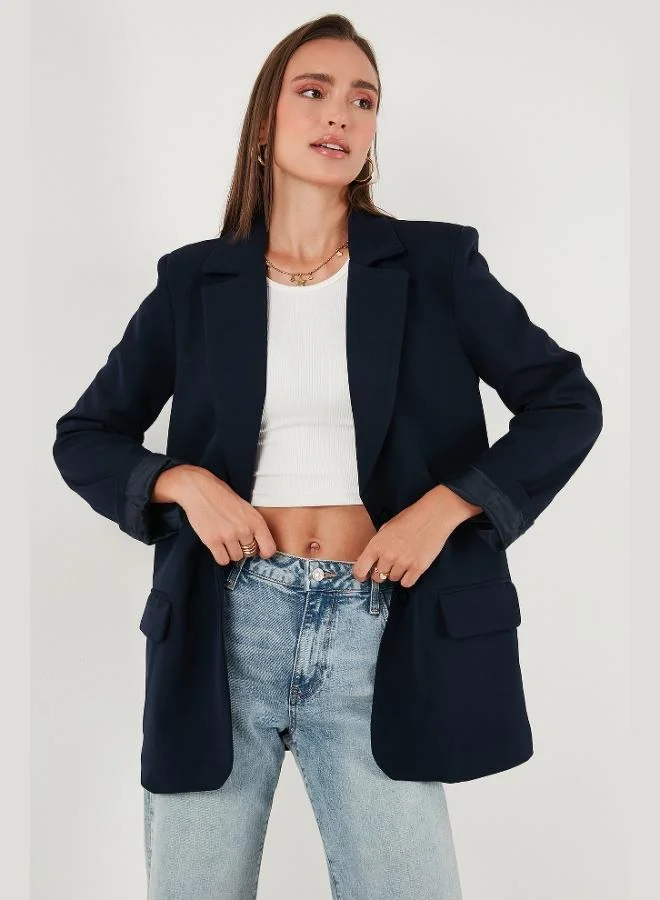 ليلا جاكيت بليزر نسائي بياقة مونو وجيب بقصة مريحة