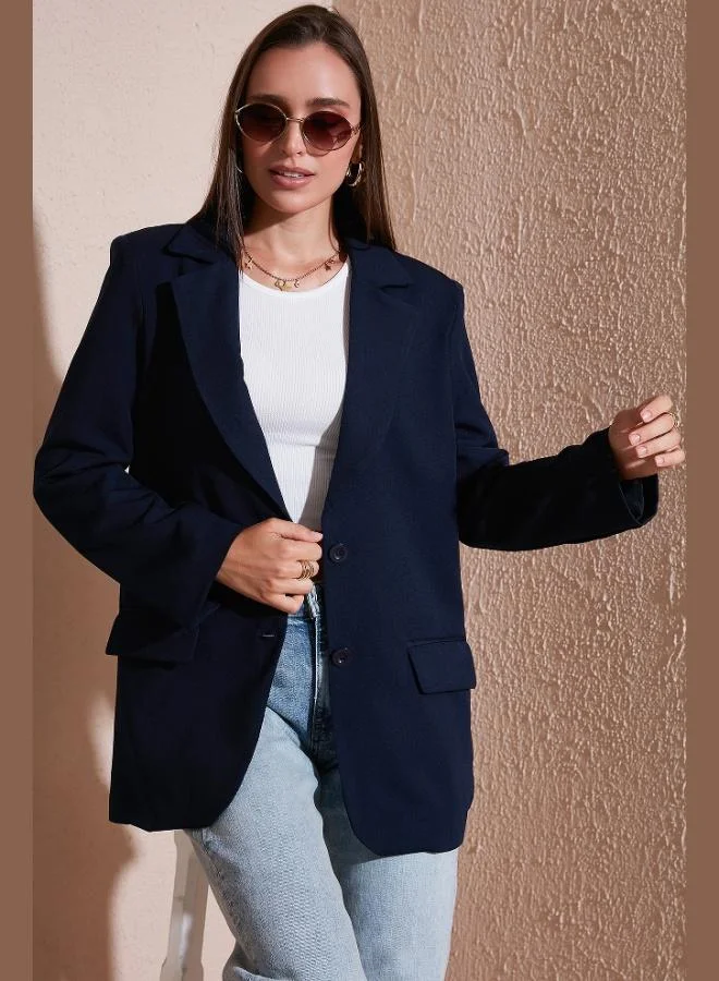 ليلا جاكيت بليزر نسائي بياقة مونو وجيب بقصة مريحة
