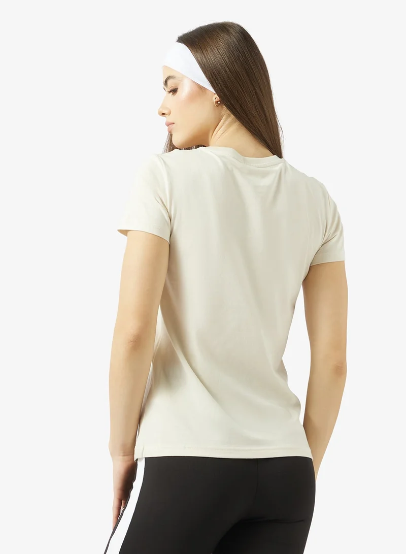 بوما تيشيرت بشعار معدني أساسي رقم