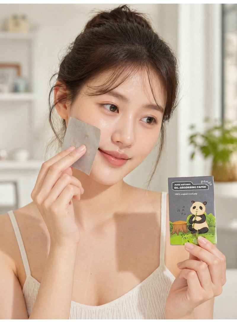 Oil-absorbing wipes for the face in a panda design - Instant removal of oil and shine - Lightweight and easy to use - (100 pieces inside the pack) - Image 3