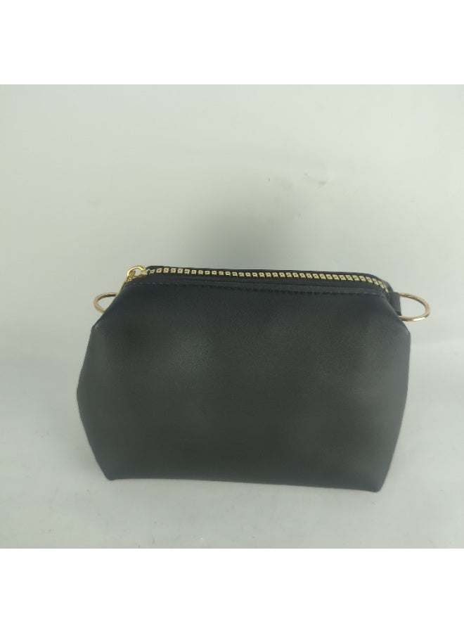 Women's handbag for travel and trips, black - Image 4