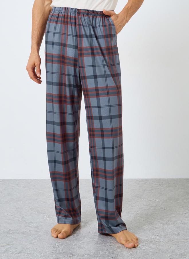 Styli Men Relaxed Fit Solid T-Shirt and Checked Pyjama Set - Image 5