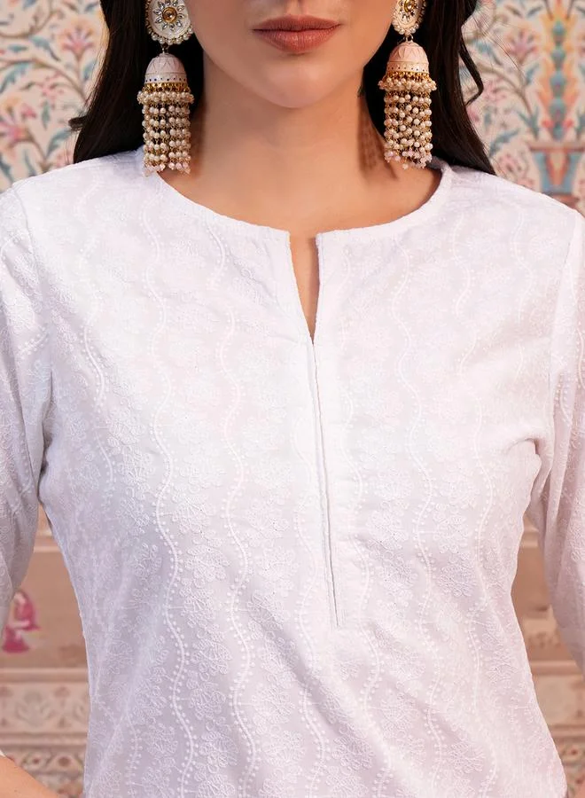 Vishudh White Ethnic Motifs Embroidered Thread Work Straight Kurta by Styli