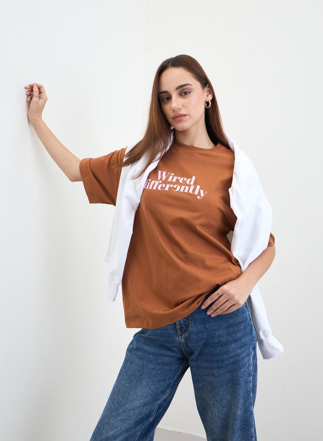 Styli Brown Slogan Print Oversized T-Shirt - Image 3