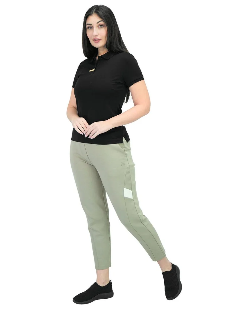 GIORDANO Women's Slim Fit Embroidery Bold Polo (Liquid Touch)