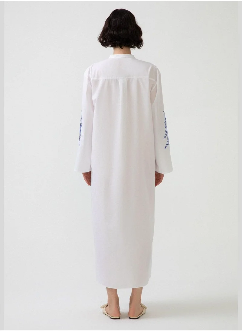 Touche EMBROIDED DRESS WITH NECKBAND