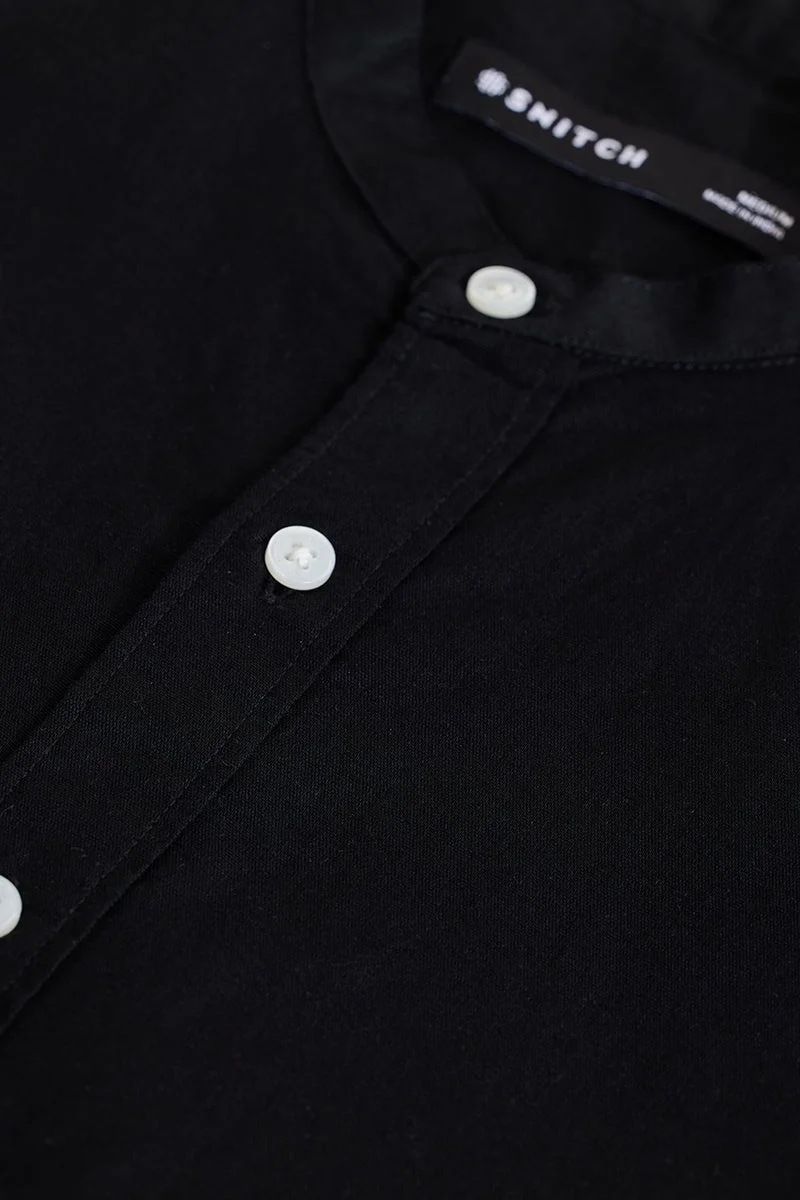 SNITCH Jet Black Solid Long Sleeve Slim Fit Shirt